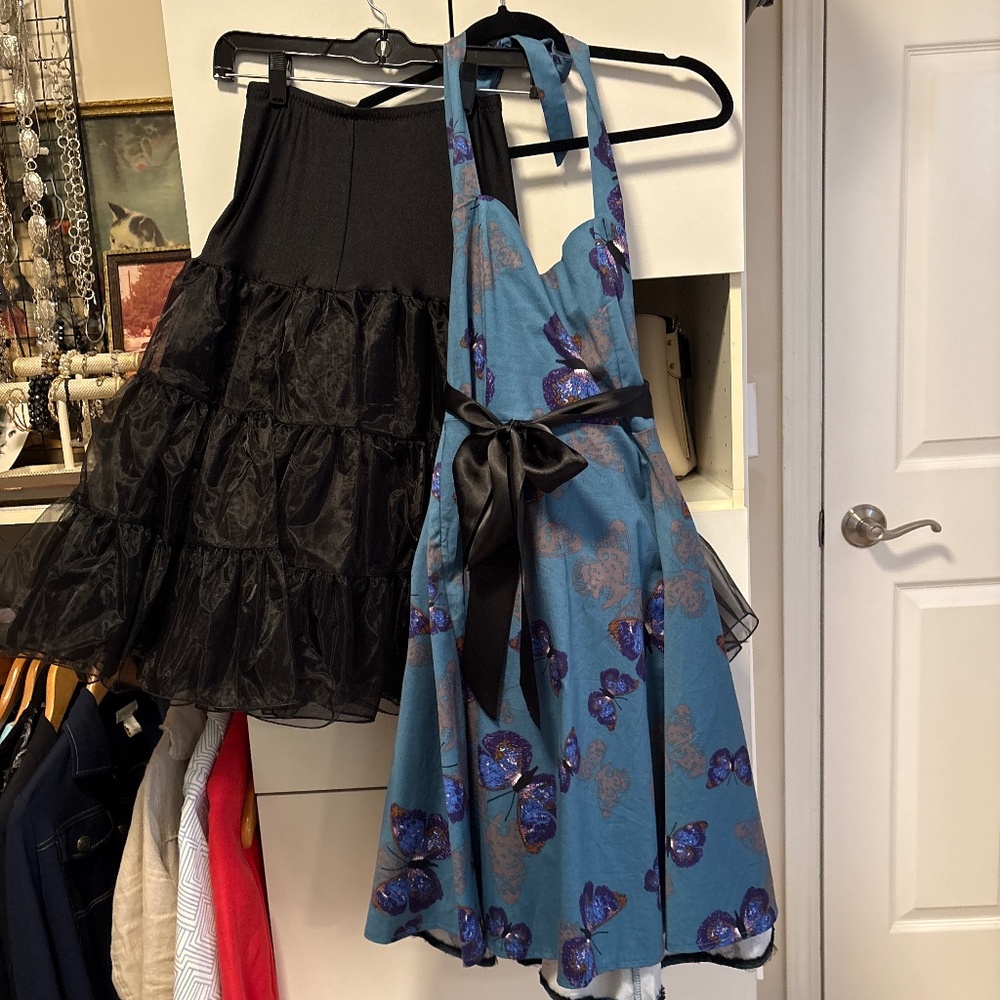 Ladies sweetheart Neckline Halter Garden Dress with Petticoat
